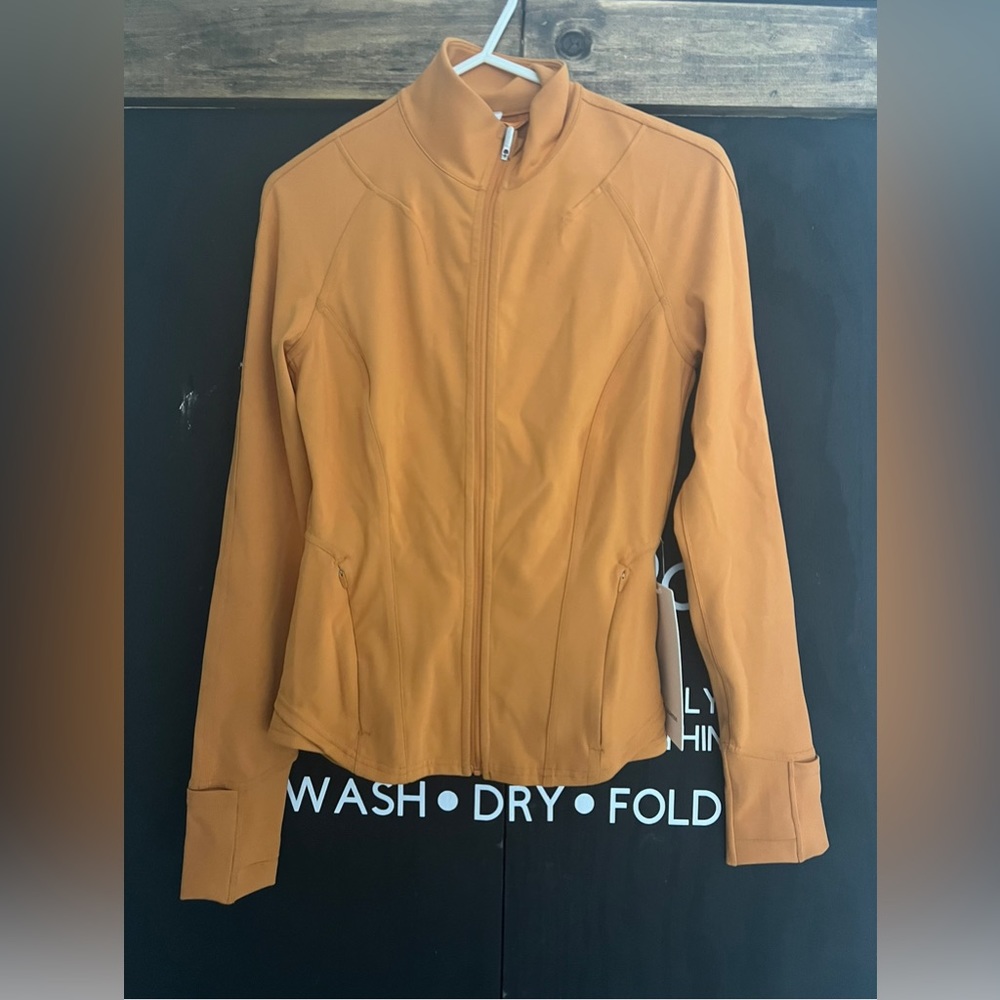Instill Lululemon size 4 jacket